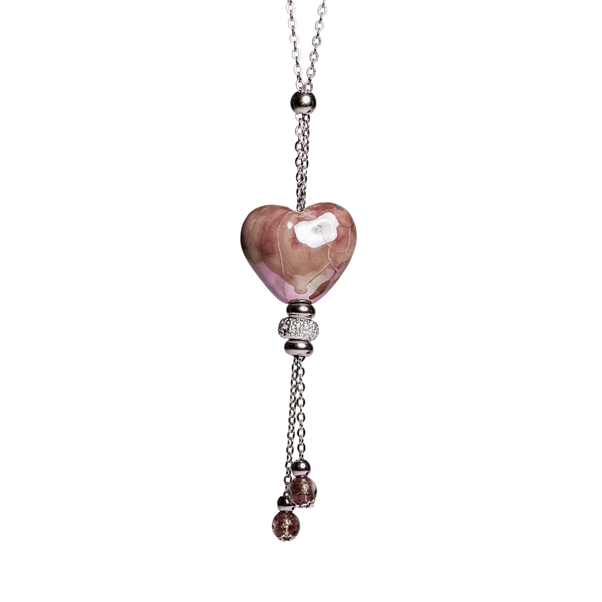 Collana donna sfondo bianco artigianale