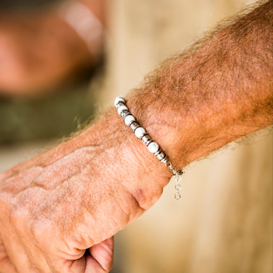 Armband Balance aus weißem Howlith | 6mm