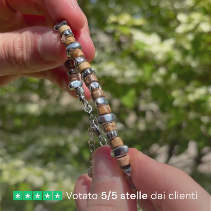 Video indossato di un bracciale da uomo artigianale