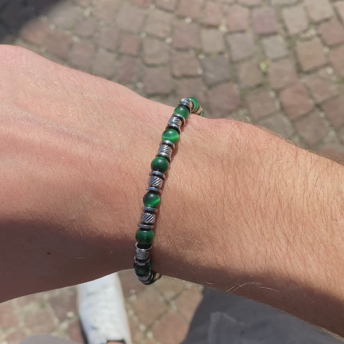 Video laden: Tempra Armband aus grünem Tigerauge | 6mm