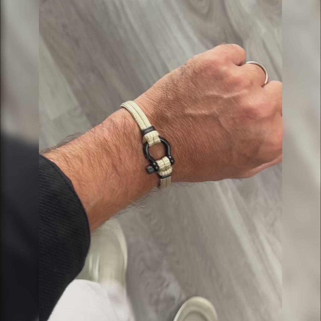 Carica video: Bracciale Titano Deserto