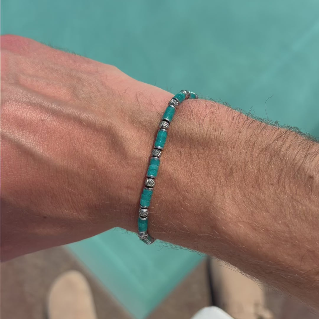 Video laden: Mira-Armband aus blauem Quarz | 4mm