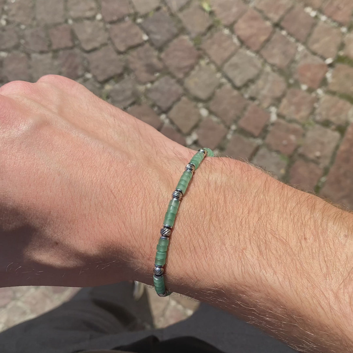 Video laden: Eclisse-Armband aus grünem Aventurin | 4mm