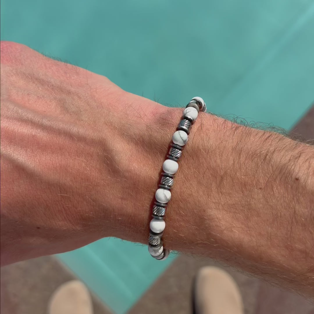 Video laden: Armband Balance aus weißem Howlith | 6mm